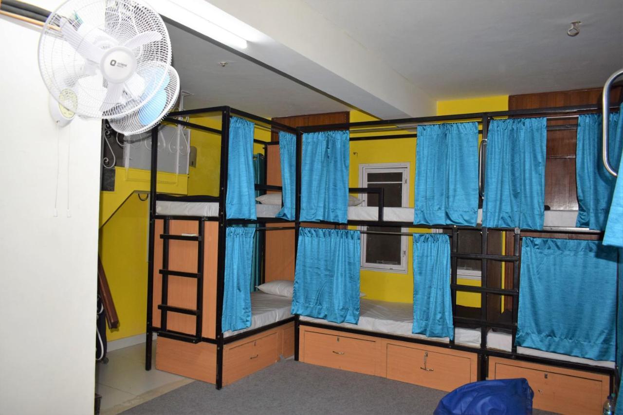 Bunkmates Hostel นิวเดลี ภายนอก รูปภาพ