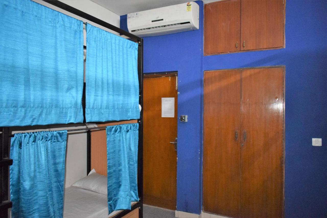 Bunkmates Hostel นิวเดลี ภายนอก รูปภาพ