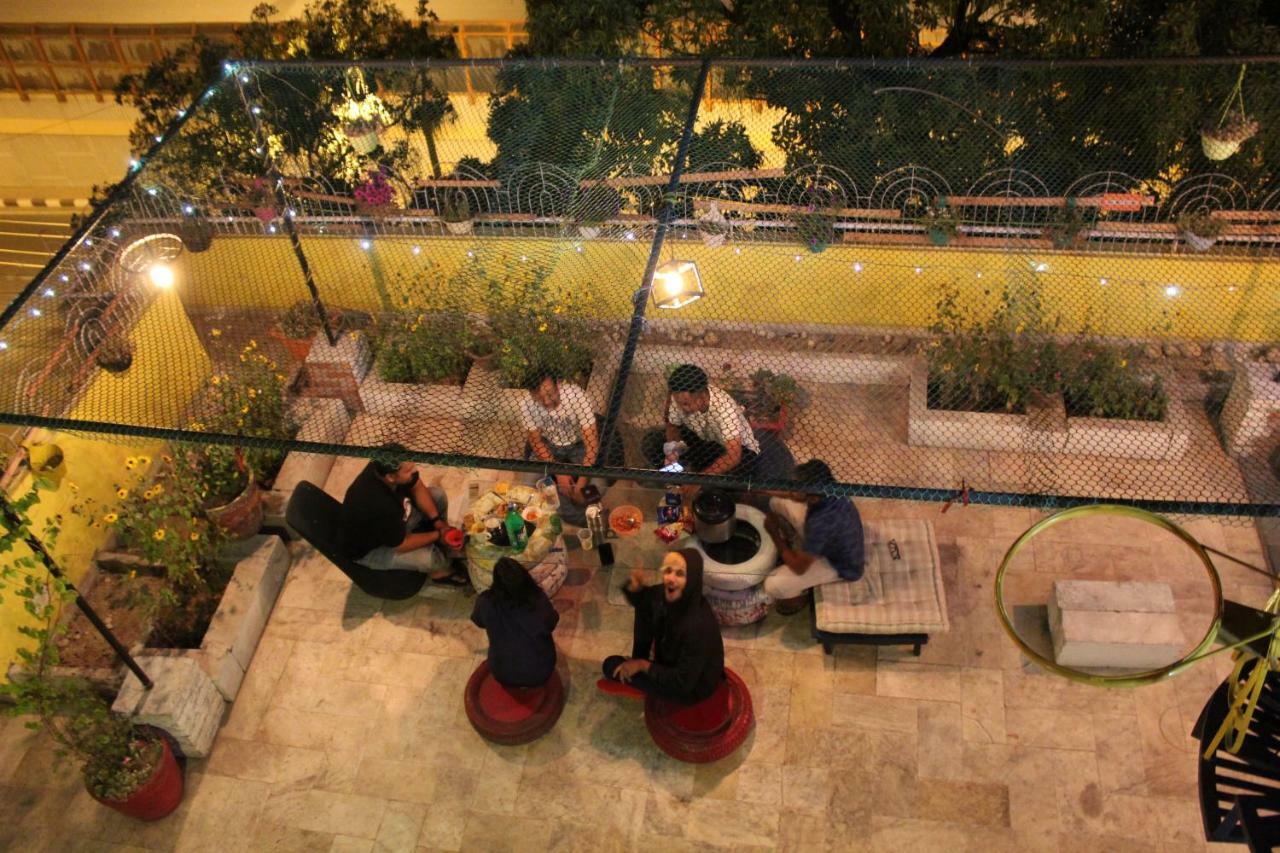 Bunkmates Hostel นิวเดลี ภายนอก รูปภาพ