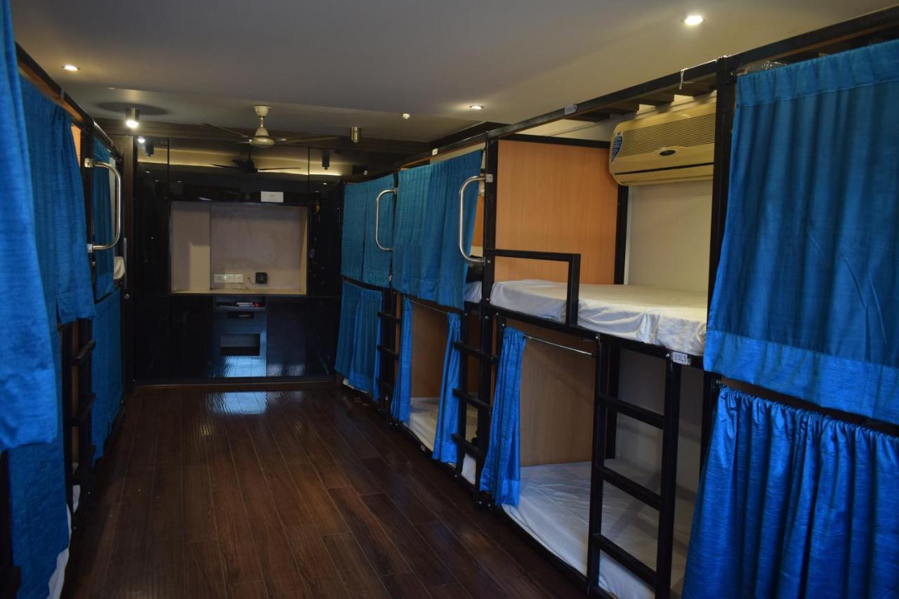 Bunkmates Hostel นิวเดลี ภายนอก รูปภาพ
