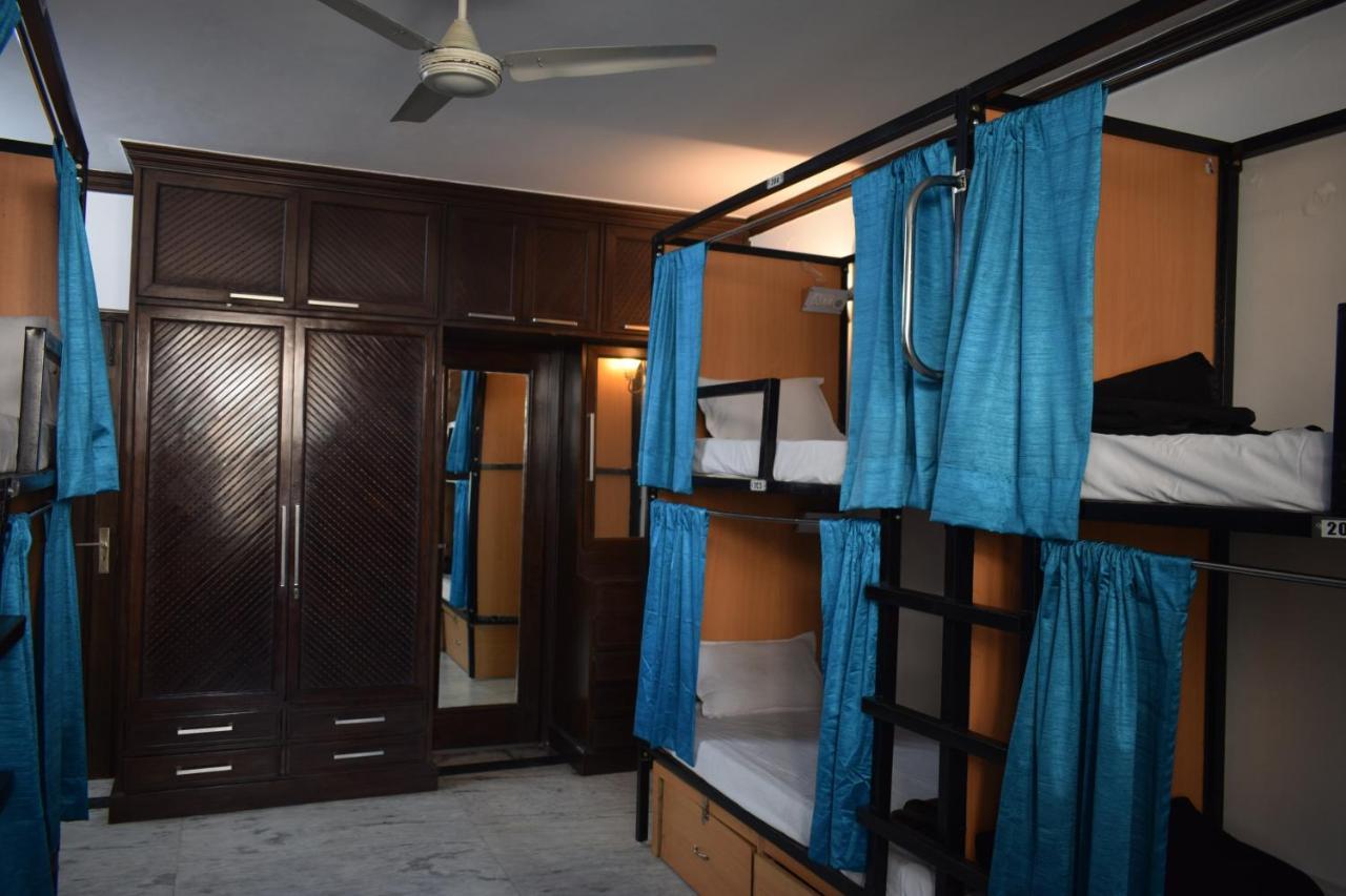 Bunkmates Hostel นิวเดลี ภายนอก รูปภาพ