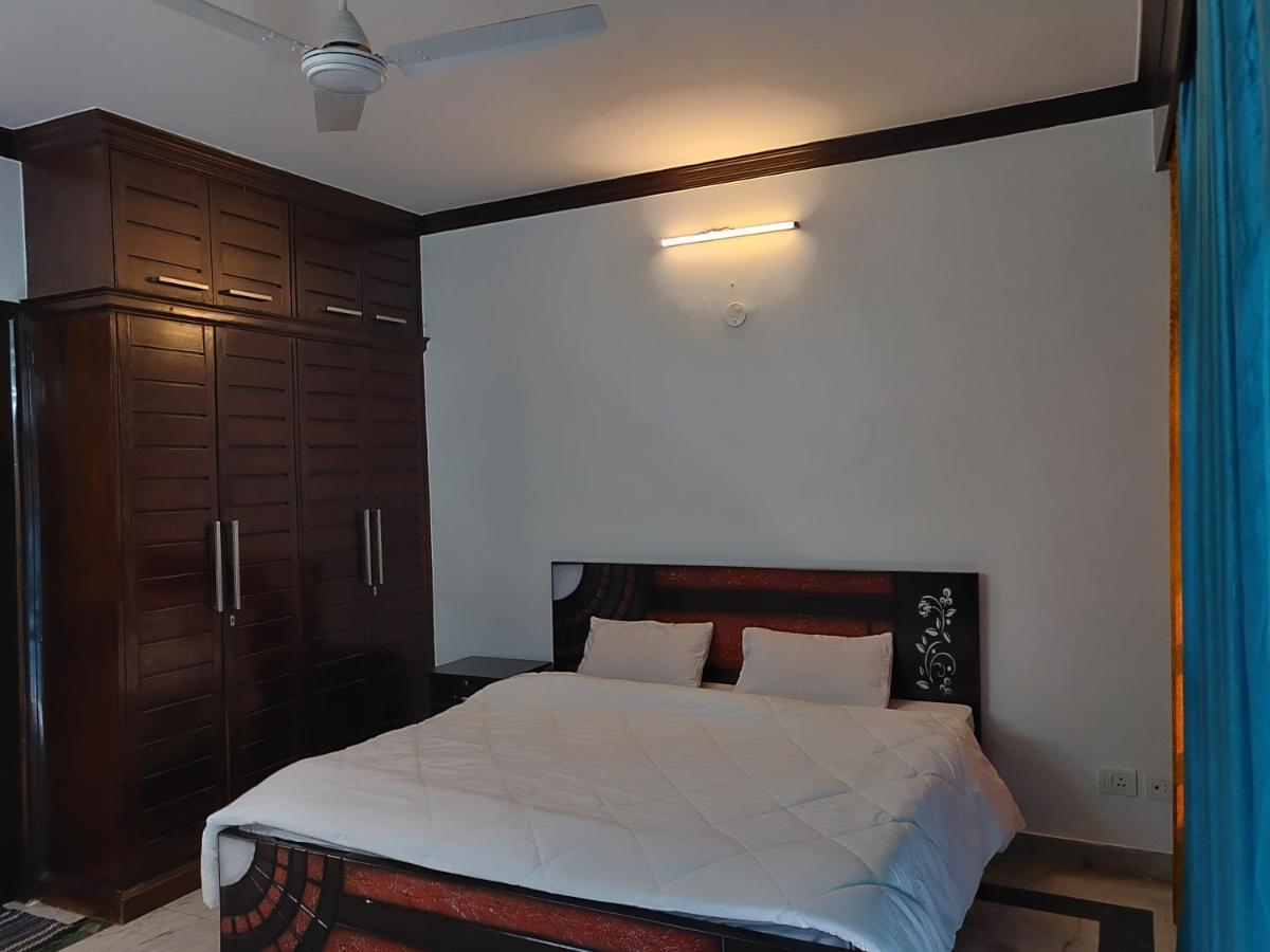 Bunkmates Hostel นิวเดลี ภายนอก รูปภาพ