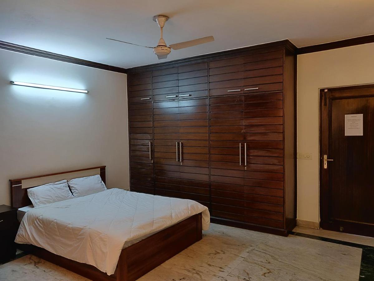 Bunkmates Hostel นิวเดลี ภายนอก รูปภาพ